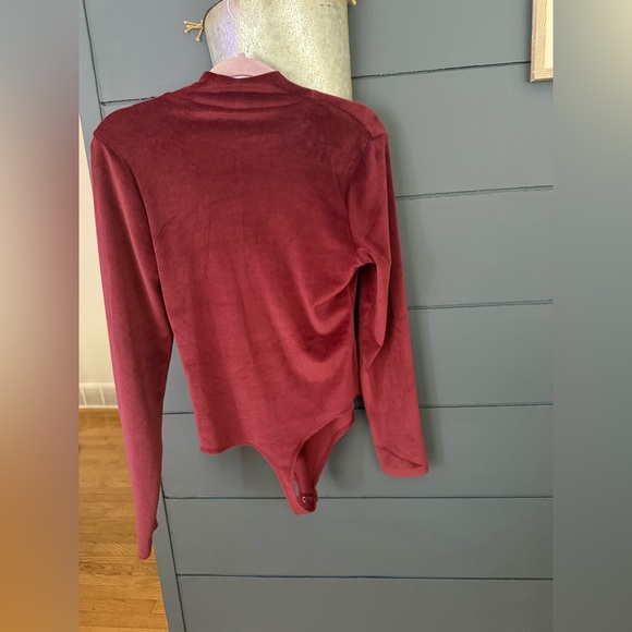 AE Velvet Burgundy Long Sleeve Bodysuit Thong Mock Neck Turtleneck Size xl - Picture 3 of 4